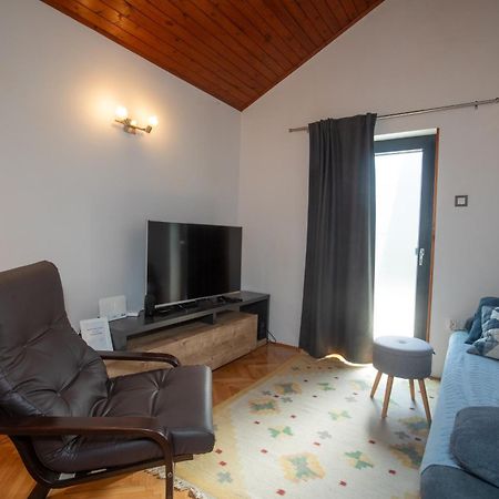 Apartmani Nena I Branko Premantura Ngoại thất bức ảnh