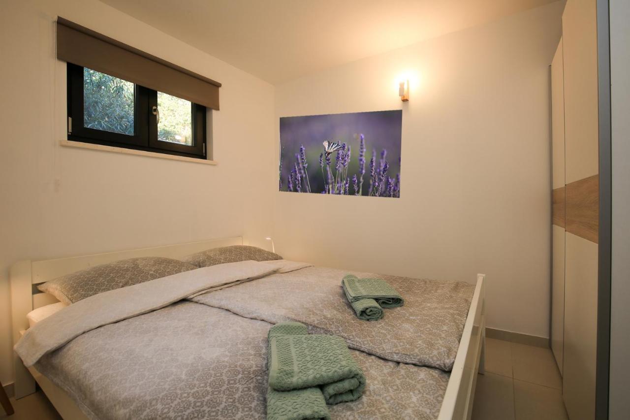 Apartmani Nena I Branko Premantura Ngoại thất bức ảnh