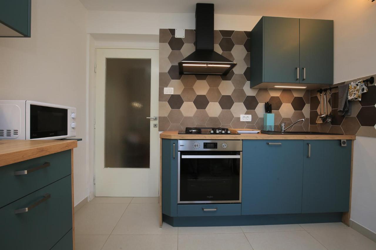 Apartmani Nena I Branko Premantura Ngoại thất bức ảnh