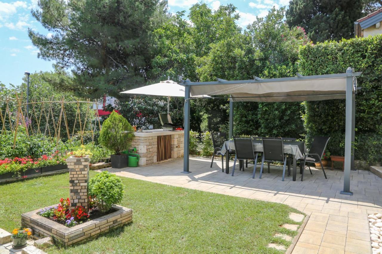 Apartmani Nena I Branko Premantura Ngoại thất bức ảnh